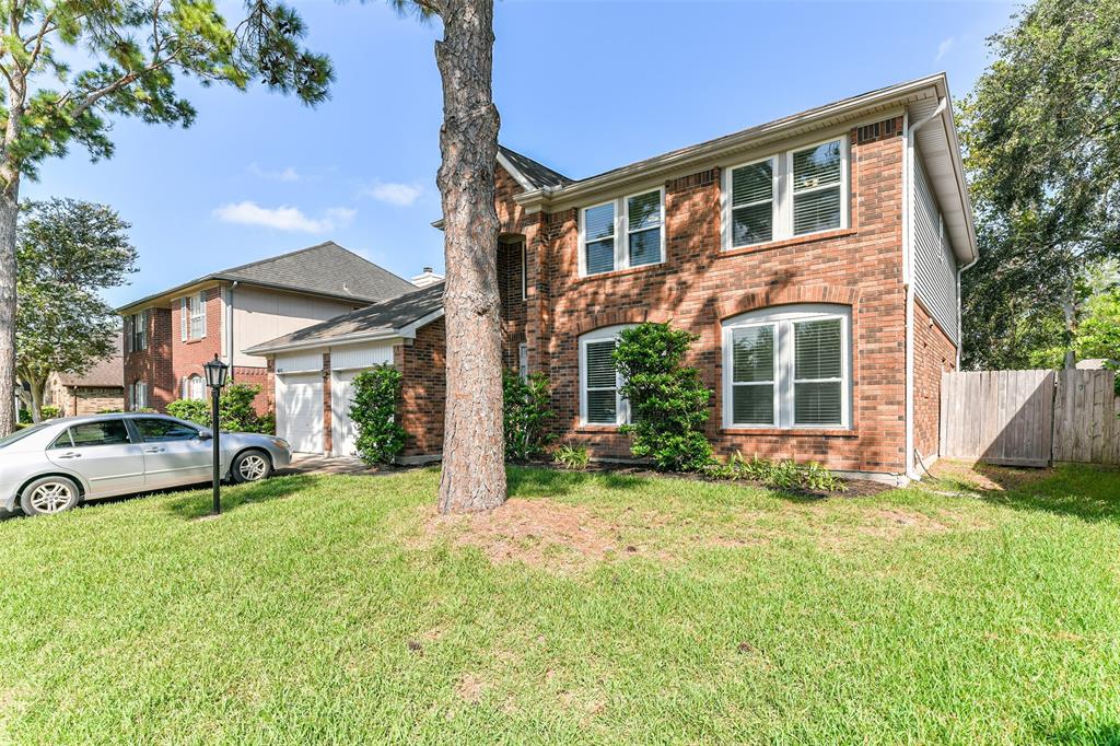 Pleasant Plains Dr, Friendswood, TX 77546