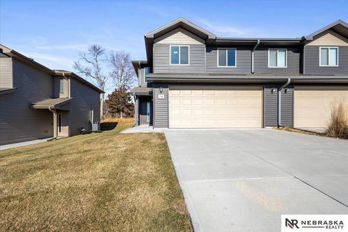 17046 Hawthorne Ave, Omaha, NE, 68118-2836 | Card Image