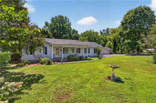 103 Dorsey Ln, Walhalla, SC, 29691-4107 | Card Image
