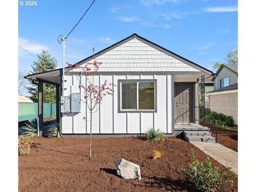 6915 Se Raymond Ct, Portland, OR, 97206-4559 | Card Image