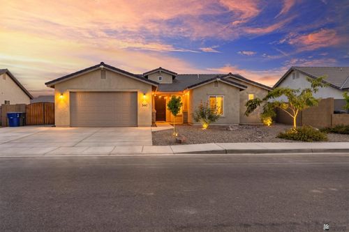 3441 W 36th St, Yuma, AZ, 85365-3689 | Card Image