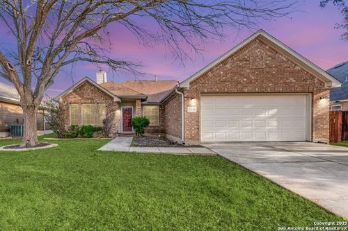 8346 Copperglen, Converse, TX, 78109-3905 | Card Image