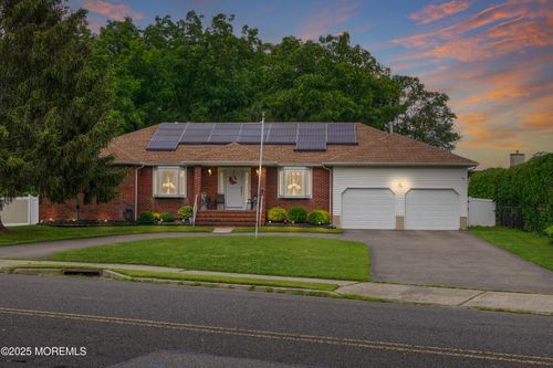 13 New Friendship Rd, Howell, NJ, 07731-2945 | Card Image