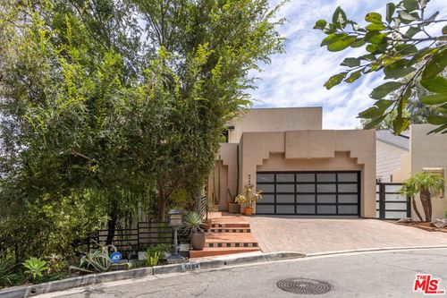 5084 Campo Rd, Woodland Hills, CA, 91364-4332 | Card Image