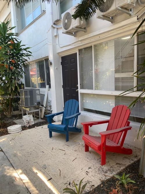 5-7435 Byron Ave, Miami Beach, FL, 33141-2658 | Card Image