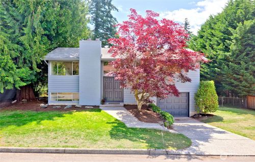 10417 Ne 142nd St, Kirkland, WA, 98034-9418 | Card Image