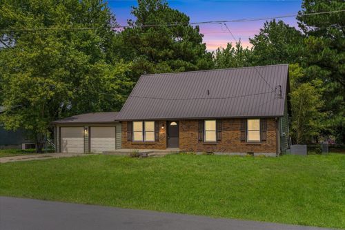 509 Jewel Dr, Clarksville, TN, 37042-6114 | Card Image