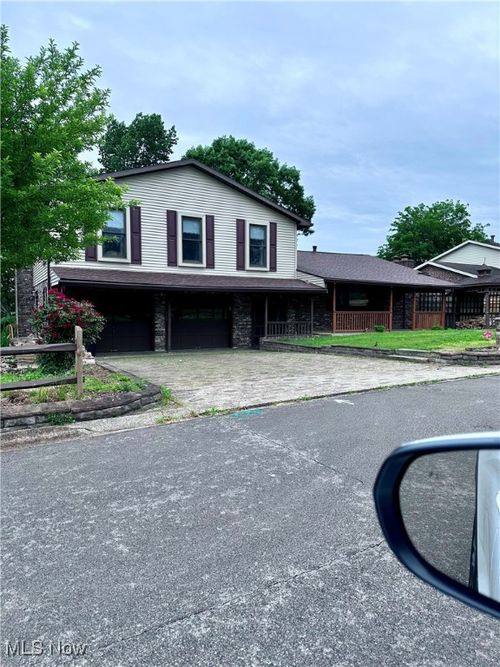 5 S Lake Dr, Parkersburg, WV, 26101-8411 | Card Image