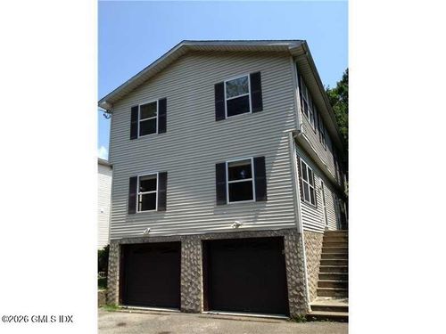 b-6 Booth Ct, Greenwich, CT, 06830 | Card Image