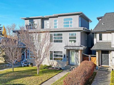 2322 24 Ave Sw, Home with 5 bedrooms, 3 bathrooms and 2 parking in Calgary AB | Image 1