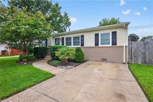 3100 Bow Creek Blvd, Virginia Beach, VA, 23452-6416 | Card Image