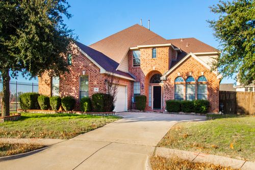 903 Fieldstone Dr, Cedar Hill, TX, 75104-5536 | Card Image