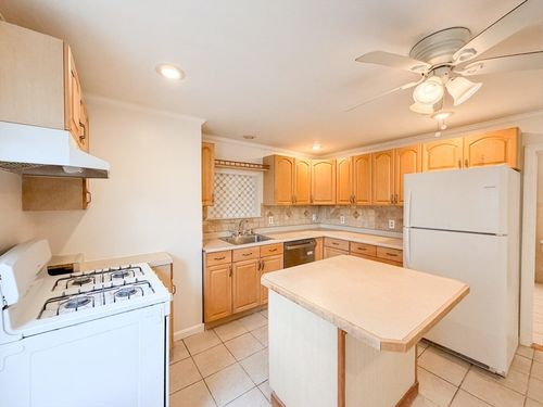 102-102 Dysart Street, Quincy, MA, 02169 | Card Image