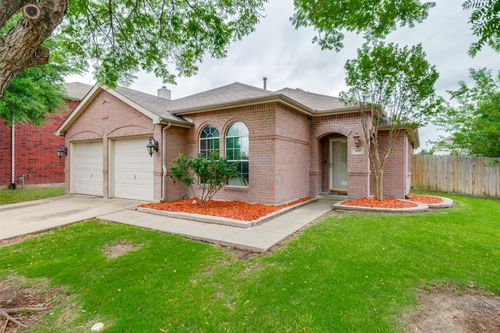 107 Bowie St, Forney, TX, 75126-4725 | Card Image