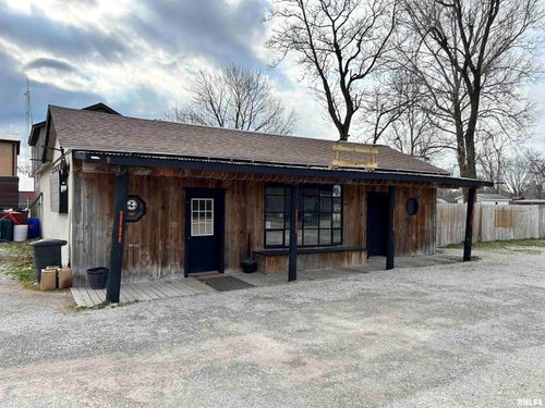 203 S Oak St, Bath, IL, 62617-6018 | Card Image