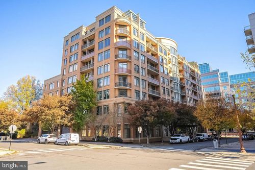 211-3625 10th St N, ARLINGTON, VA, 22201-4456 | Card Image