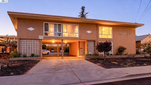 236 Haas Ave, San Leandro, CA, 94577-3742 | Card Image