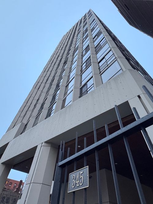 apt-2105-345 W Fullerton Pkwy, Chicago, IL, 60614-2853 | Card Image