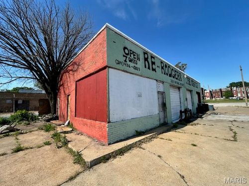 2511 Natural Bridge Ave, Saint Louis, MO, 63107-3039 | Card Image