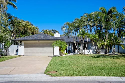 115 13th St, BELLEAIR BEACH, FL, 33786-3303 | Card Image