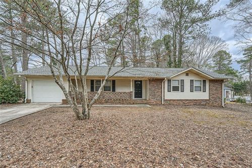 2102 Red Berry Ln Sw, Marietta, GA, 30008-5643 | Card Image