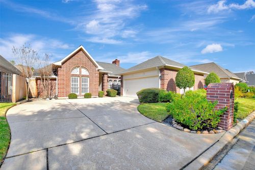 5714 Glen Pines Dr, Houston, TX, 77069-1852 | Card Image