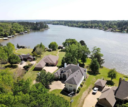1713 Lakeshore Dr, Jacksonville, TX, 75766-6643 | Card Image