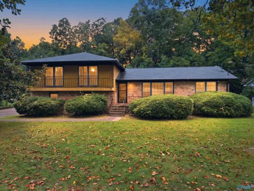 8008 Hickory Hill Lane Se, Huntsville, AL, 35802 | Card Image