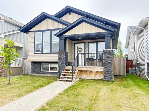 14 Village Cres, Red Deer, AB, T4R0P3 | Card Image