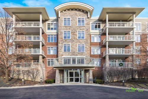 205-425 Benjamin Dr, Vernon Hills, IL, 60061-1583 | Card Image
