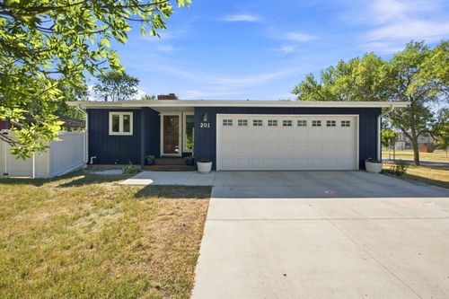 201 11th Ave E, West Fargo, ND, 58078-3012 | Card Image
