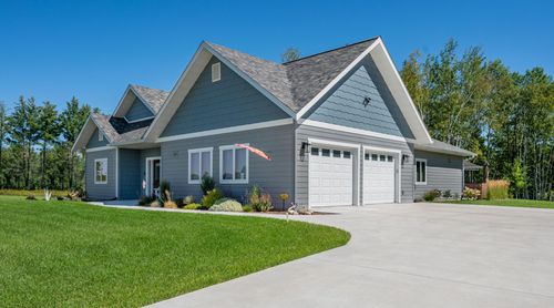 980 Sw 22nd Ave, Grand Rapids, MN, 55744-3067 | Card Image