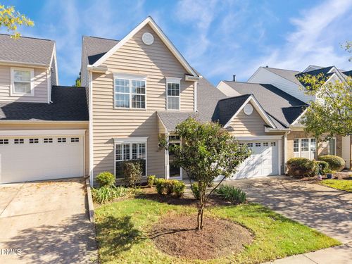 3428 Van Hessen Dr, Raleigh, NC, 27614-7090 | Card Image
