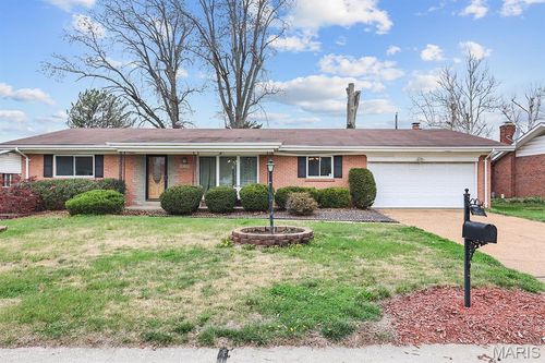 11511 Corlyn Dr, Saint Louis, MO, 63138-1113 | Card Image