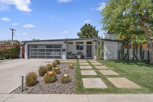 3402 E Sells Dr, Phoenix, AZ, 85018-3932 | Card Image