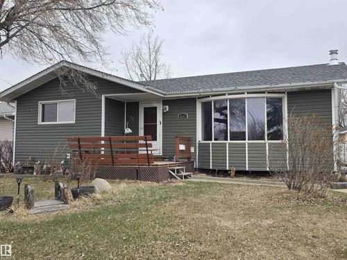 4101 S Park Dr, Leduc, AB, T9E4Y5 | Card Image