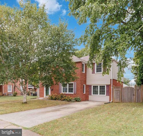 24 Maple Ave, CAMP HILL, PA, 17011-4118 | Card Image