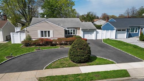 1522 Rica Pl, Valley Stream, NY, 11580-1336 | Card Image