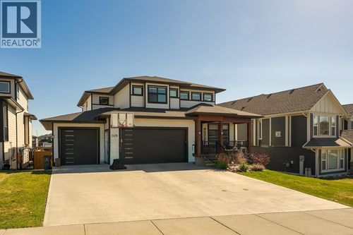 2480 Carmichael Pl, Prince George, BC, V2N0B9 | Card Image