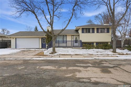 3 Carson Road, Regina, SK, S4R6J9 | Card Image