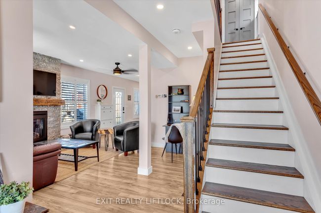 64 Front St E, House other with 4 bedrooms, 3 bathrooms and 10 parking in Bobcaygeon ON | Image 10