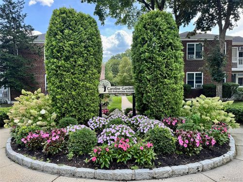 a2h-920 Pelhamdale Avenue, Pelham, NY, 10803 | Card Image