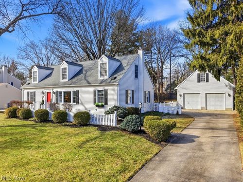 54 E Case Dr, Hudson, OH, 44236-2744 | Card Image