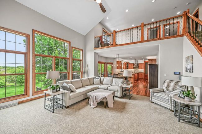 W226N3550 Wethersfield Road, House other with 5 bedrooms, 3 bathrooms and null parking in Pewaukee WI | Image 8