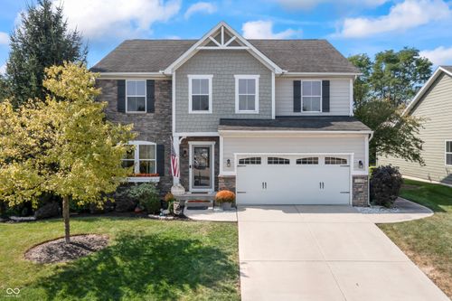 12248 Hawks Nest Dr, Fishers, IN, 46037-4214 | Card Image