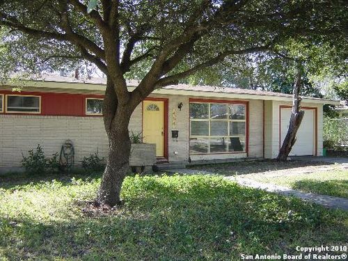 454 Sharon Dr, San Antonio, TX, 78216-7441 | Card Image