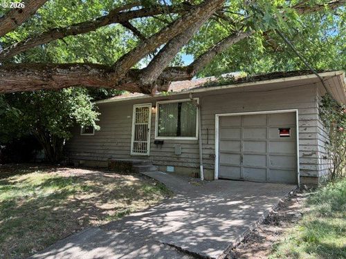 9722 N Van Houten Ave, Portland, OR, 97203 | Card Image