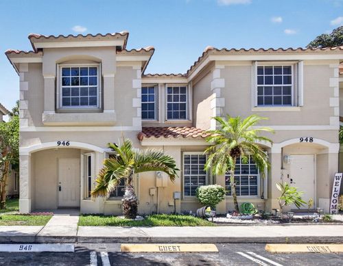 946 Summit Lake Dr, West Palm Beach, FL, 33406-9111 | Card Image