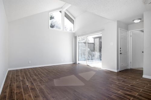 apt-1076-4637 Country Creek Dr, Dallas, TX, 75236-1212 | Card Image