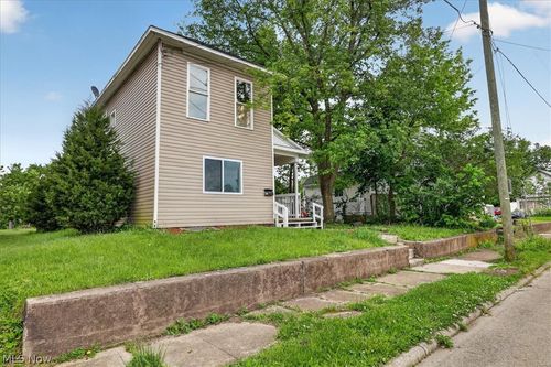 84 Curtis Ave, Newark, OH, 43055-6540 | Card Image